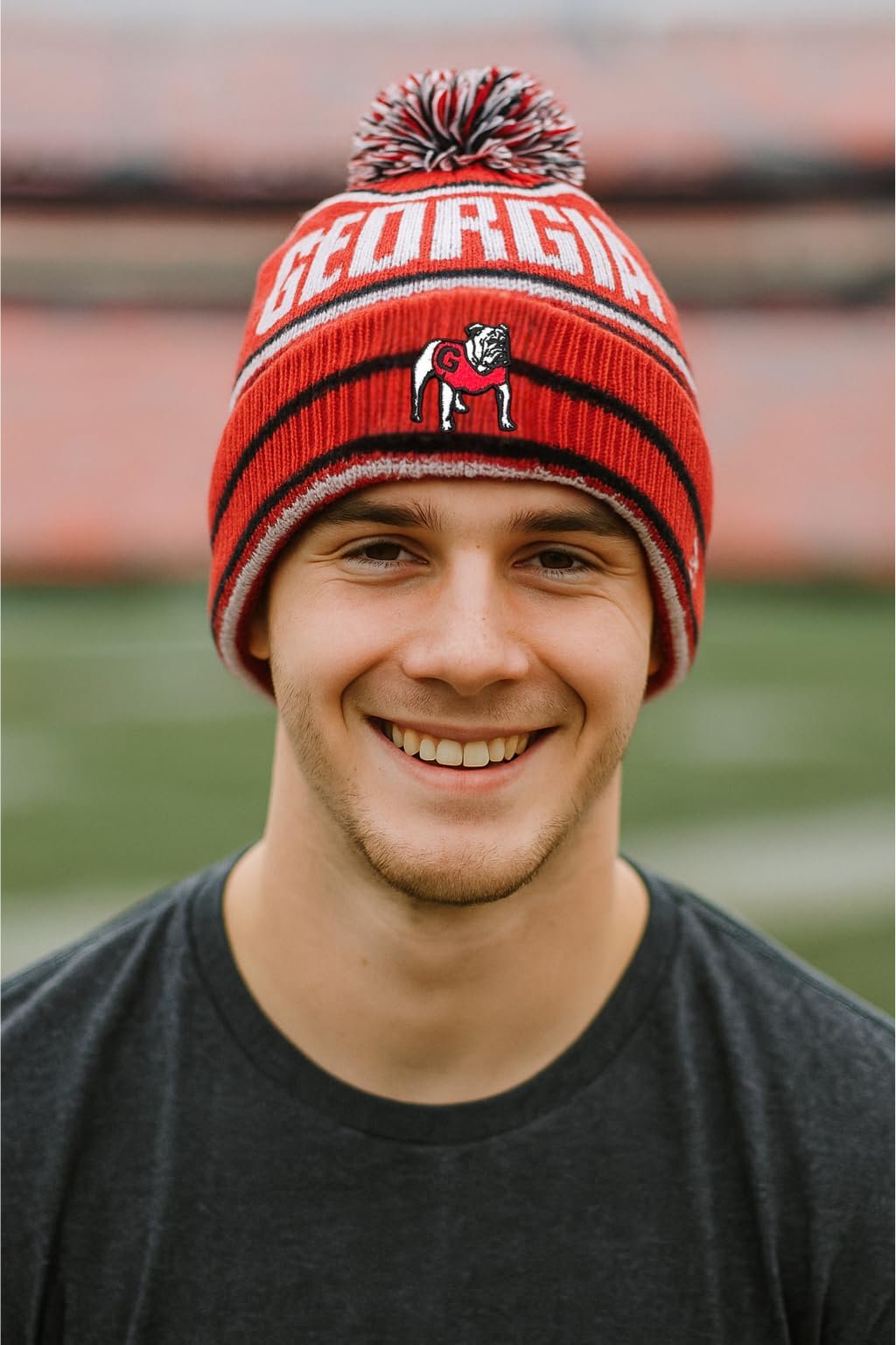 Officially Licensed Georgia Bulldogs Cuffed Knit Pom Beanie Hat Classic Bulldogs Embroidered Red/White Mascot Team Logo Winter Cap Multicolor