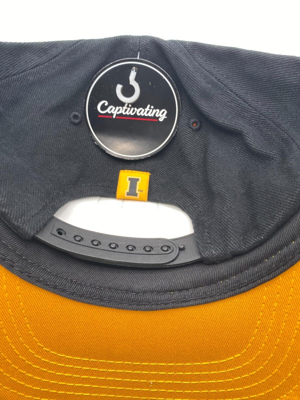 Iowa Hawkeyes Hat Two Tone Snapback Strike MVP NCAA College Football Team New Cap