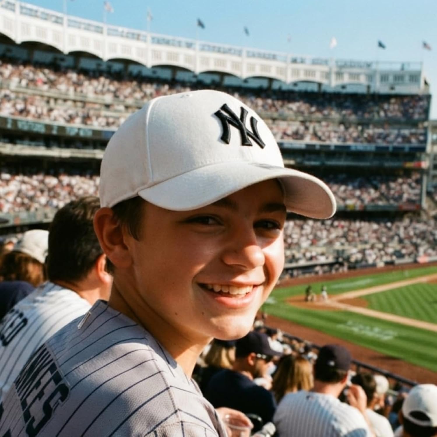 Officially Licensed New York Yankees Boys Girls White MVP Baseball Hat Adjustable Youth Sports Cap